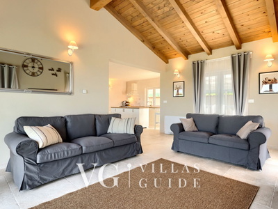 Casa Garden Contesses Living room