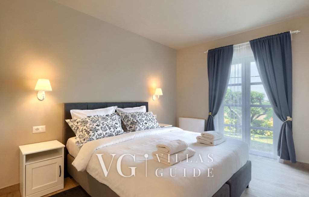 Casa Garden Contesses Bedroom