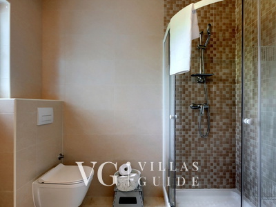 Casa Garden Contesses Bathroom