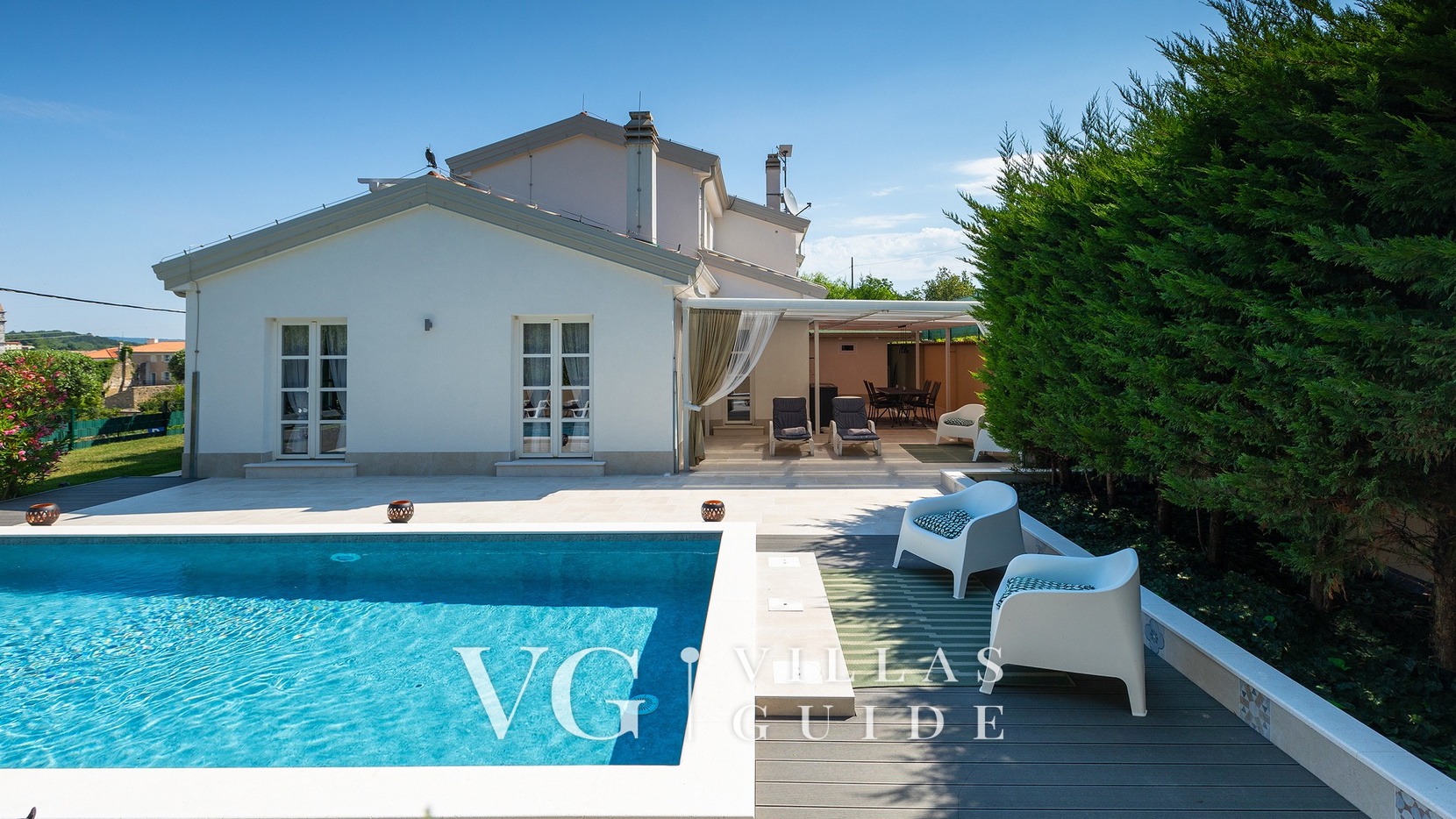 Casa Garden Contesses Piscina
