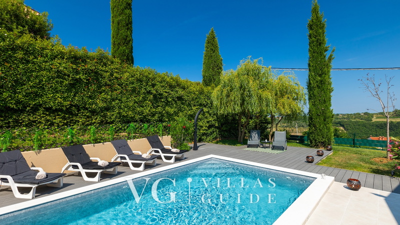 Casa Garden Contesses Piscina