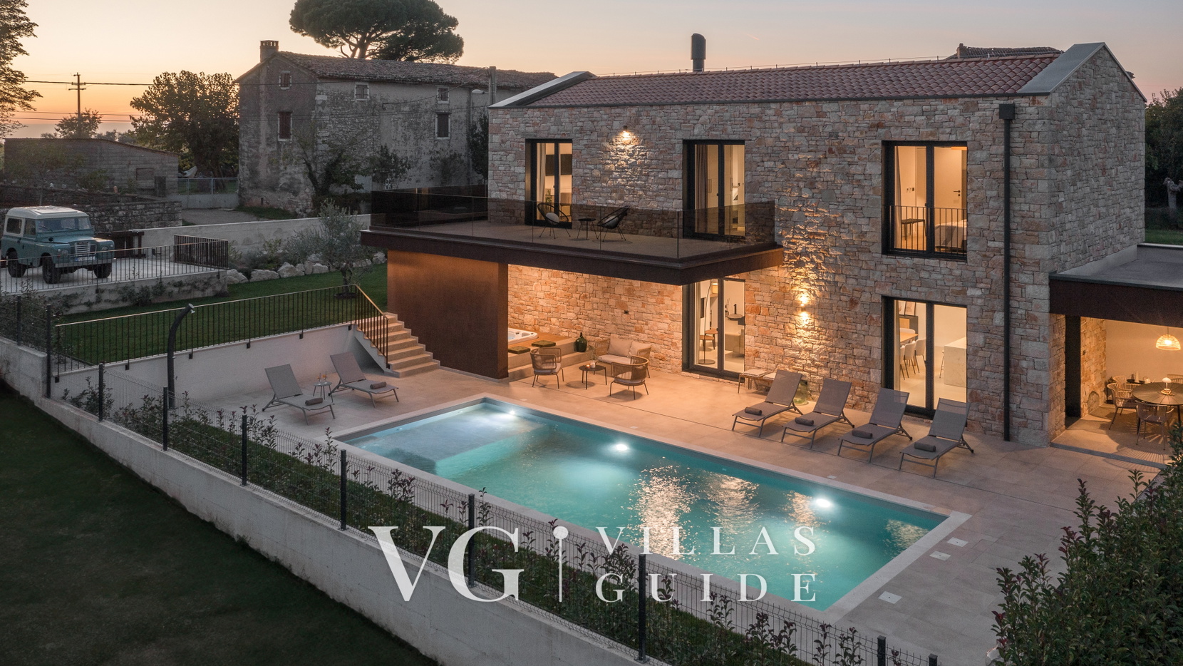 Villa Moia Garden and property exterior