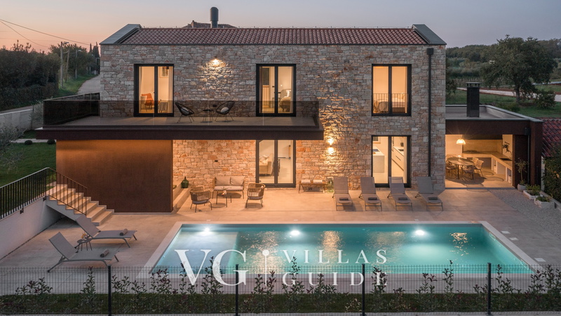 Villa Moia Garden and property exterior
