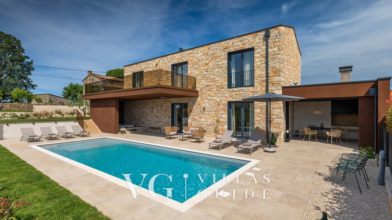 Villa Moia Garden and property exterior