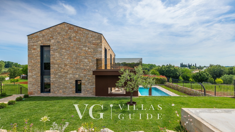 Villa Moia Garden and property exterior