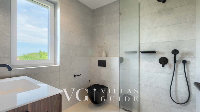 Villa Moia Bathroom