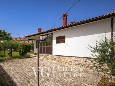 Casa Theresa Garden and property exterior