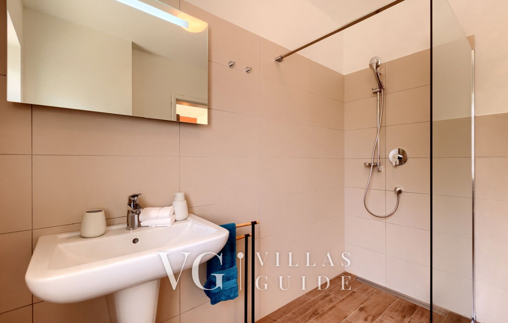 Villa Casa Nova Bathroom