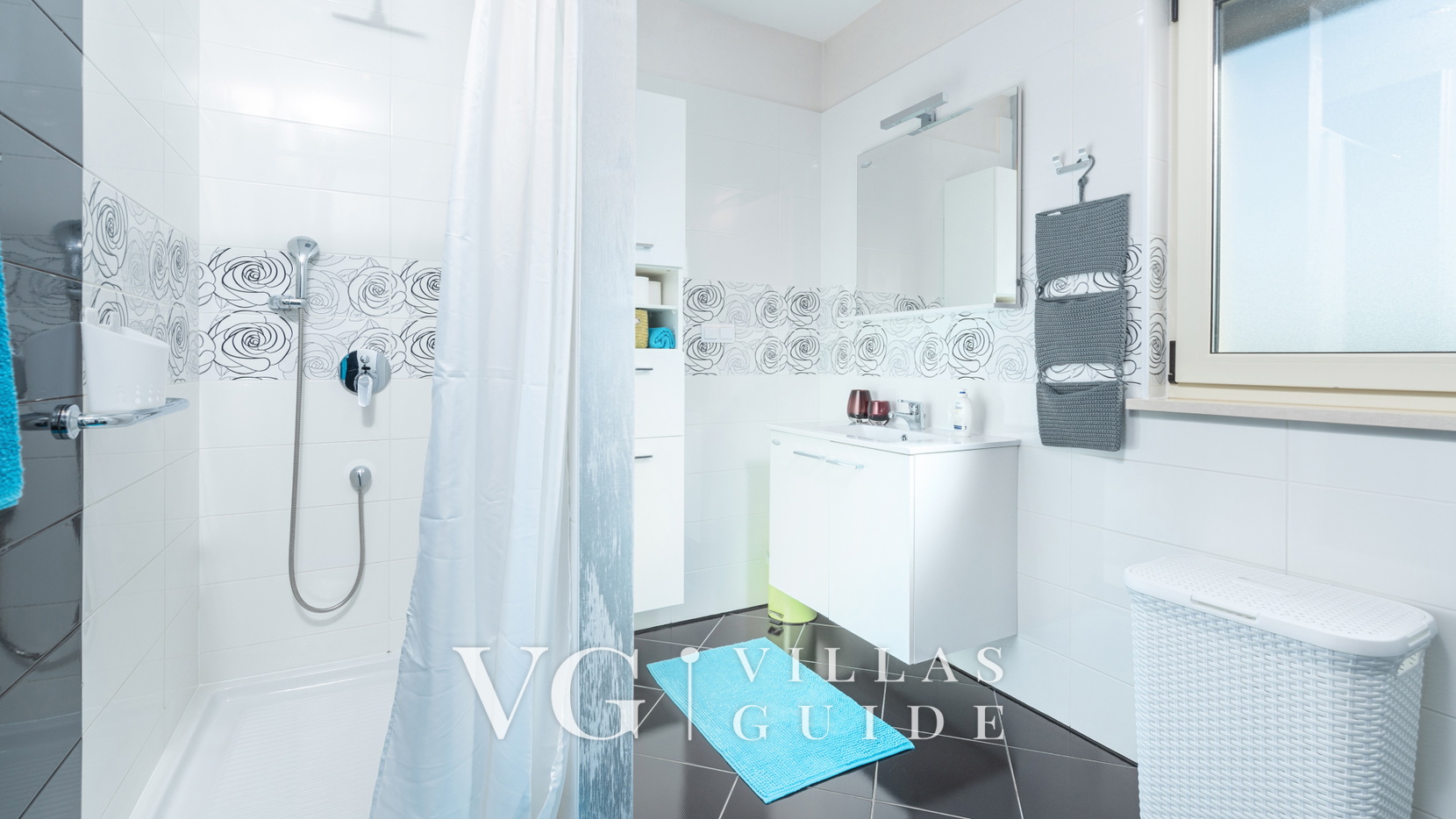 Villa Sv. Anna Bathroom