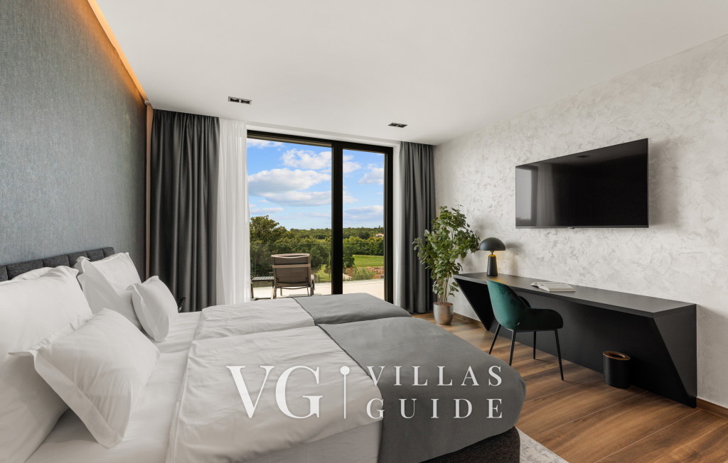 Villa Parenzo I Bedroom