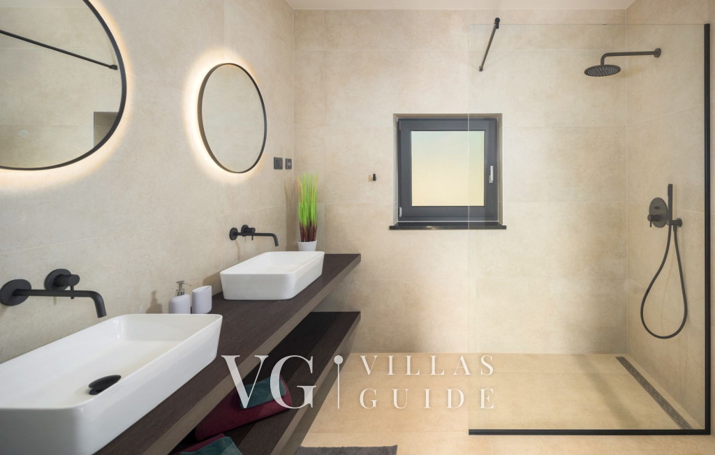 Villa Istar Bathroom