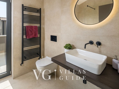 Villa Istar Bathroom