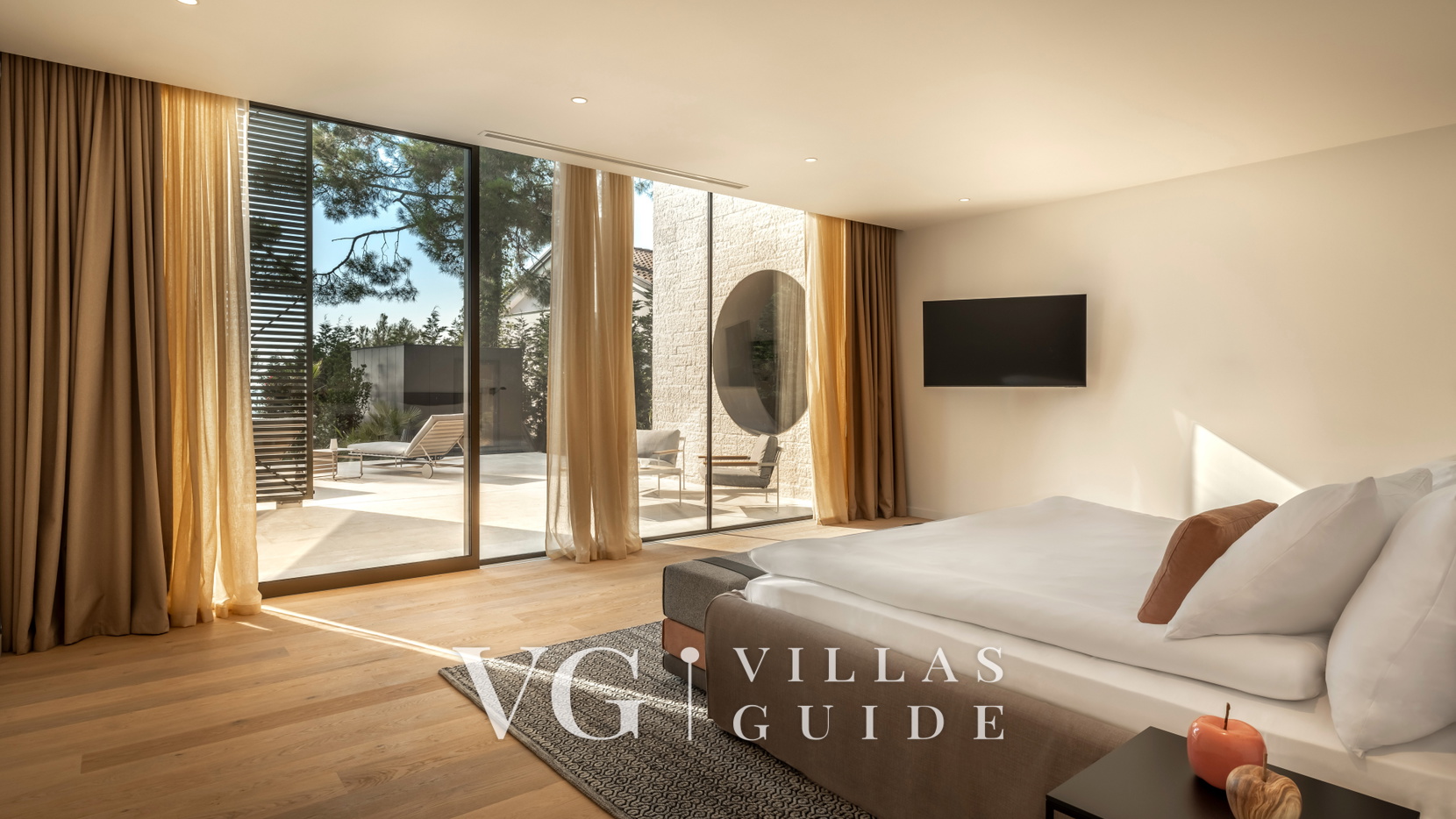 Pical Beach House Bedroom