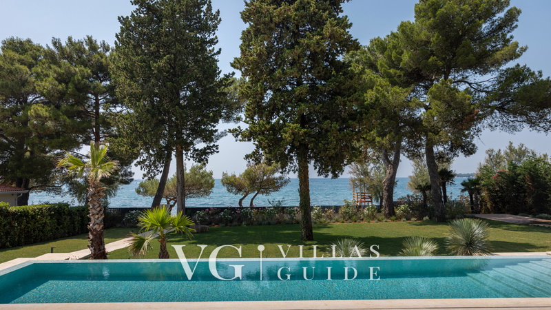 Pical Beach House Pool