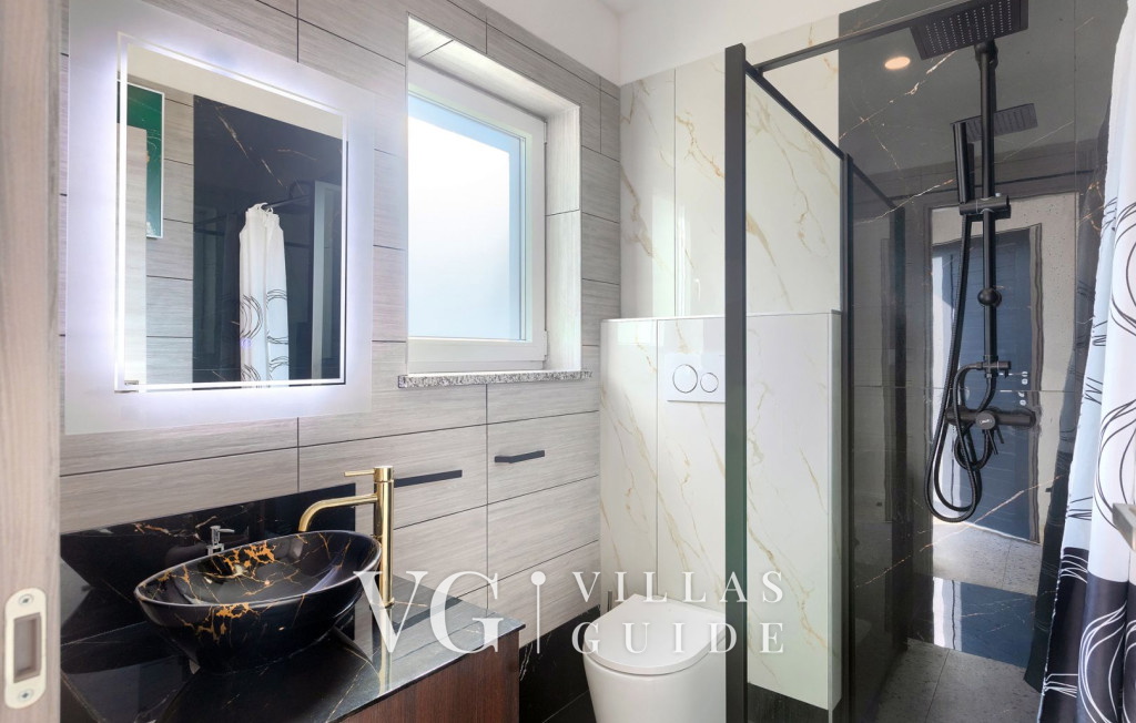 Villa Rhapsody WC za goste