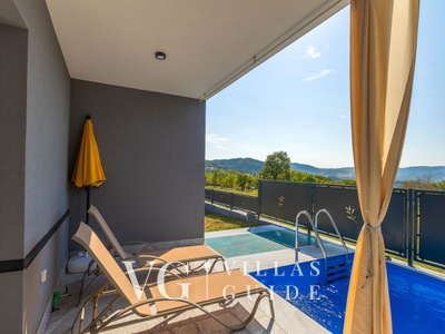 Villa Rhapsody Additional content