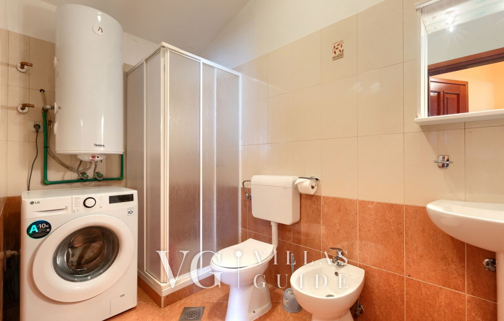 Villa Parenzana Bathroom