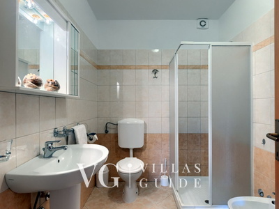 Villa Parenzana Bathroom