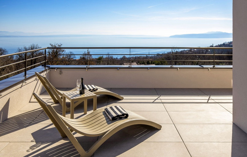 Casa Fani with seaview & pool & wellness