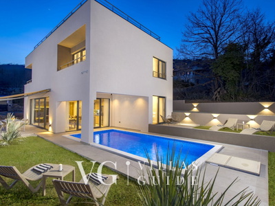 Casa Fani with seaview & pool & wellness Garden and property exterior