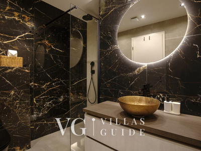 Casa Fani with seaview & pool & wellness Bathroom