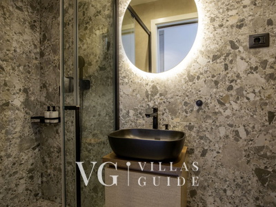 Casa Fani with seaview & pool & wellness Bathroom