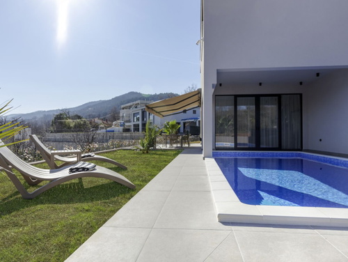 Casa Fani with seaview & pool & wellness