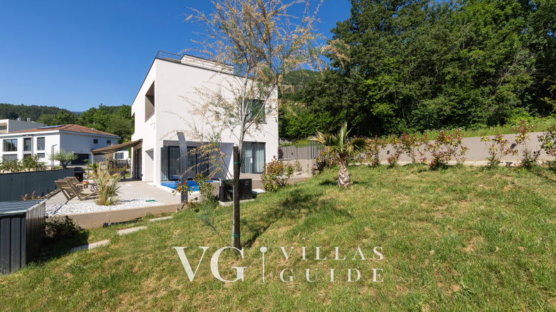 Casa Fani with seaview & heated pool & wellness Garden and property exterior