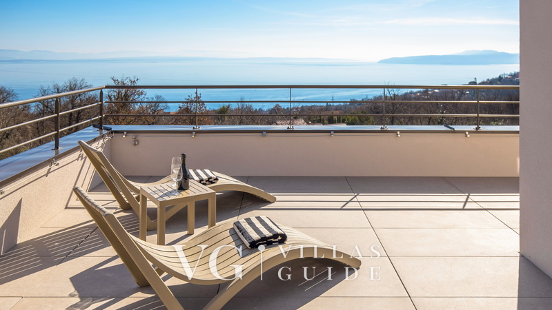 Casa Fani with seaview & pool & wellness