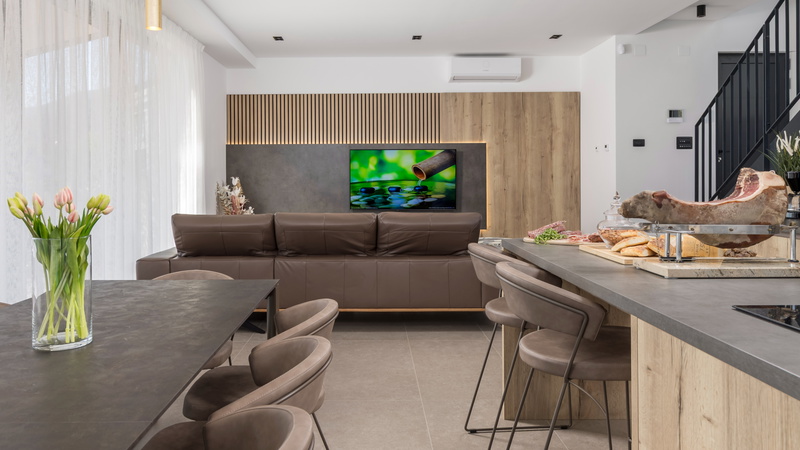 Casa Fani with seaview & pool & wellness