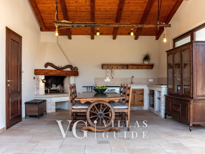 Modern Istrian Villa Lere with Pool, BBQ Lounge & Activities