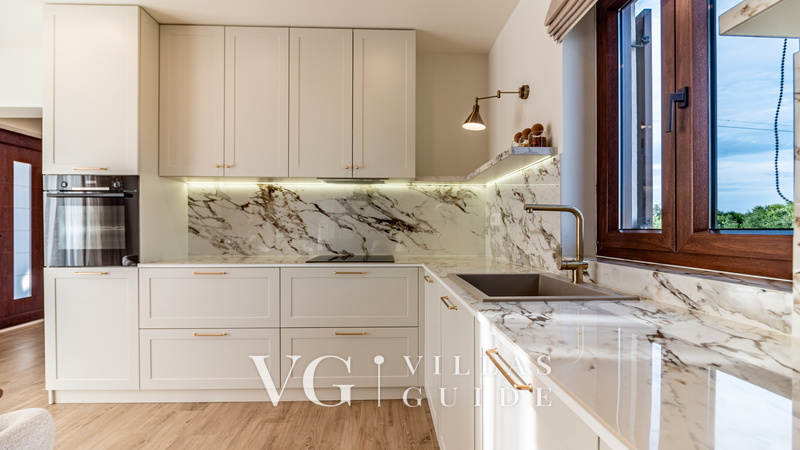 Modern Istrian Villa Lere with Pool, BBQ Lounge & Activities