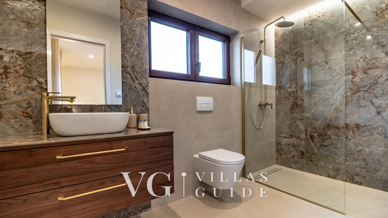 Modern Istrian Villa Lere with Pool, BBQ Lounge & Activities Bagno