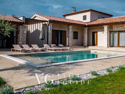 Modern Istrian Villa Lere with Pool, BBQ Lounge & Activities