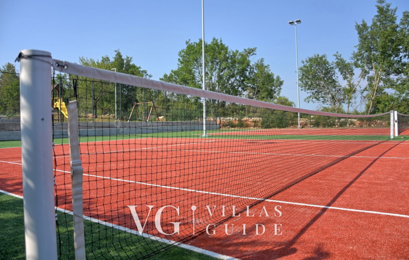 Villa Nevia Additional content