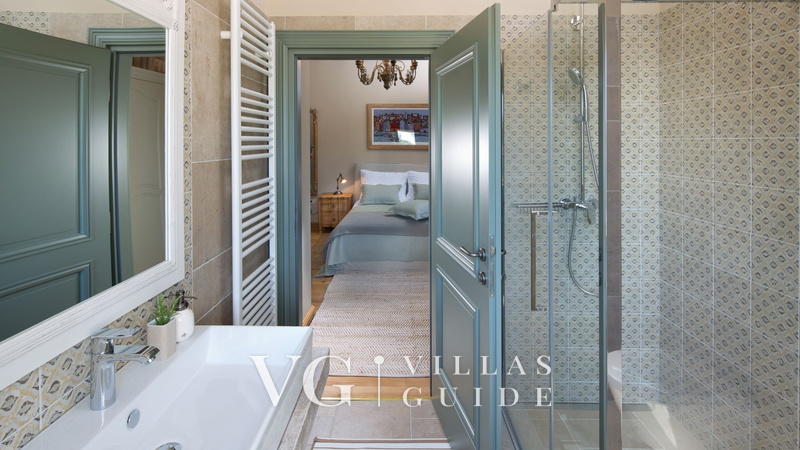 Villa Nevia Bathroom