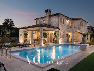 Villa Elena Garten und Außenbereich