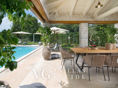 Villa Elena Zusatzinhalte