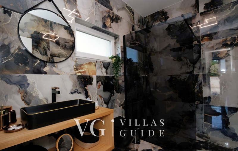 Villa Paula Bathroom