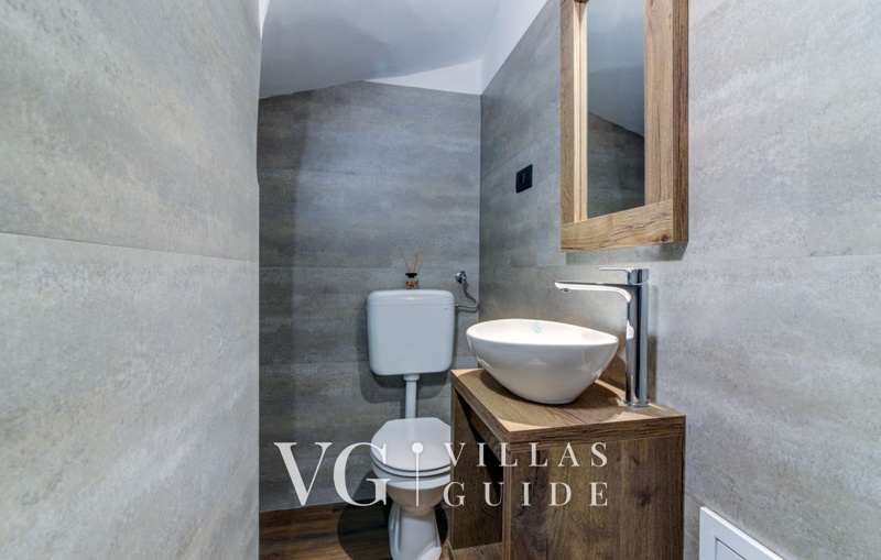 Villa Casa Verde with pool&whirpool WC za goste