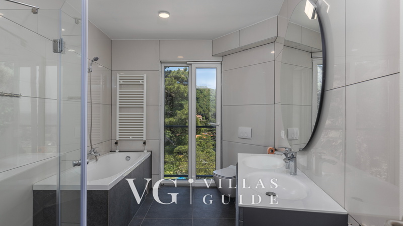 Villa Magica with pool&whirpool&sauna Opatija Bathroom