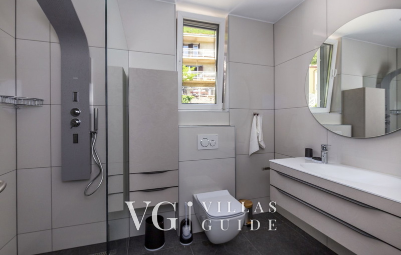 Villa Amelie Bathroom