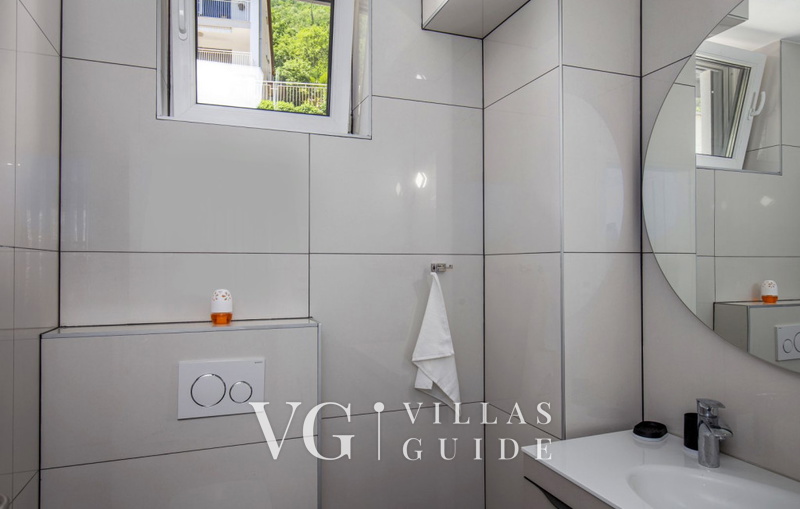 Villa Amelie Bathroom