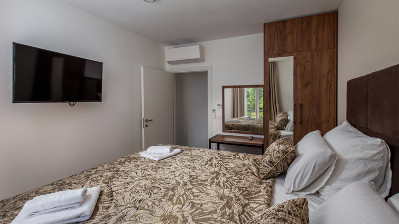 Villa Amelie with pool&whirpool&sauna