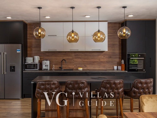 Villa Amelie with pool&whirpool&sauna