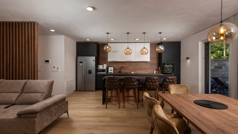 Villa Amelie with pool&whirpool&sauna