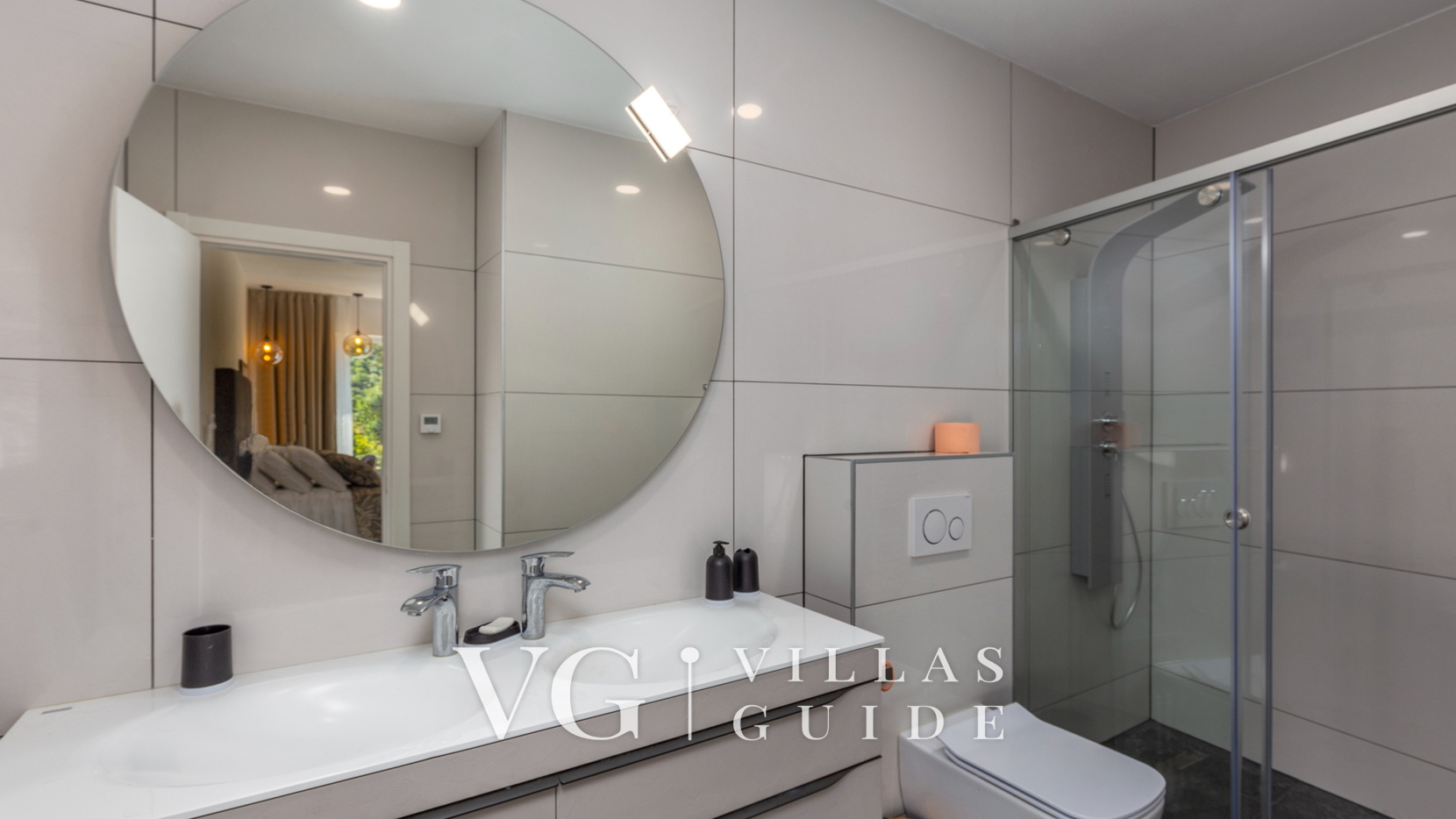 Villa Amelie with pool&whirpool&sauna Bathroom