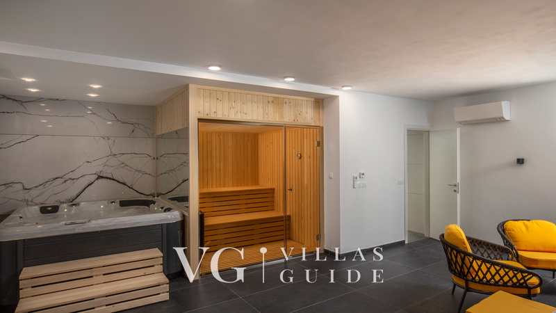 Villa Amelie with pool&whirpool&sauna