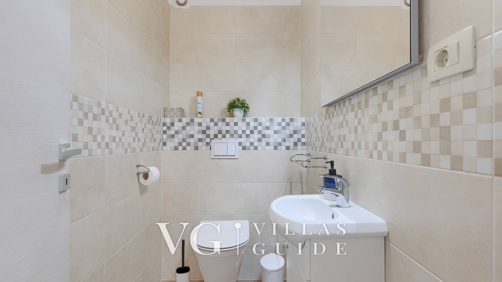 Villa Veronika I Guest toilet