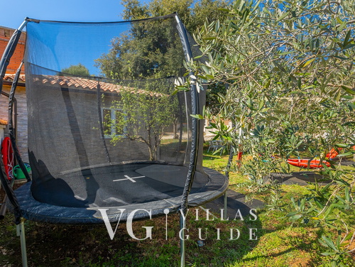 Villa Veronika 1 – Private Twin House with Shared Playground & BBQ